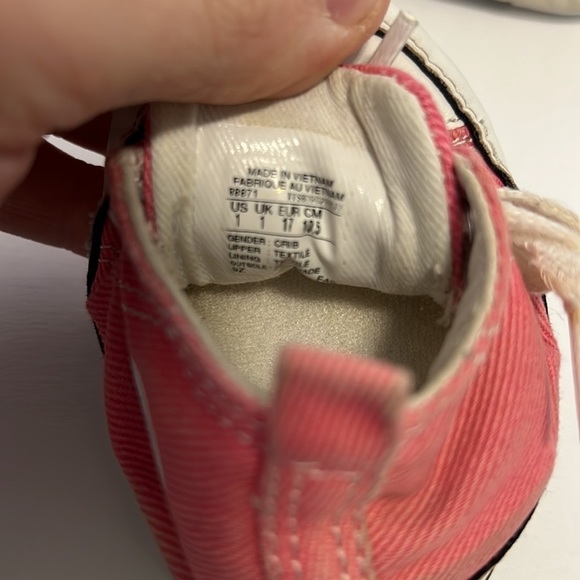 Baby Converse All Star Chuck Taylor Pink Size One - Picture 9 of 9